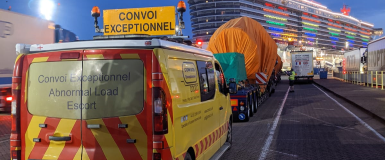 Abnormal Load Escort Car France