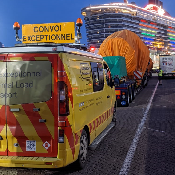 Convoi Exceptionnel Escort Car Services for XL Transport UK & Europe Convoi Exceptionnel Escort Car Services for XL Transport UK & Europe